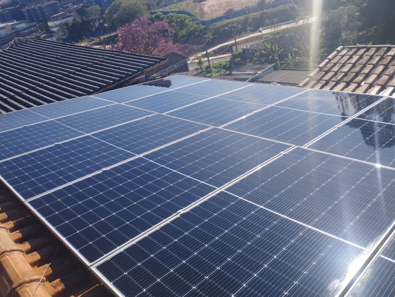 Painéis fotovoltaicos instalados